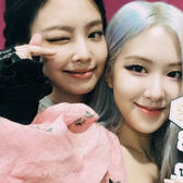 Blackpink Rosè & Jennie
