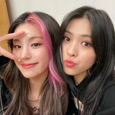 Itzy Yeji & Ryujin
